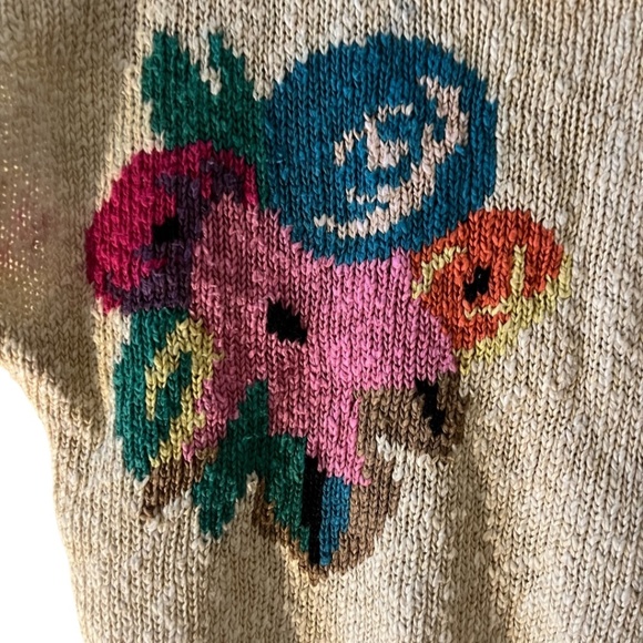 Vintage Worthington floral embroidered cap sleeve knit women's sweater, Medium - Picture 5 of 8